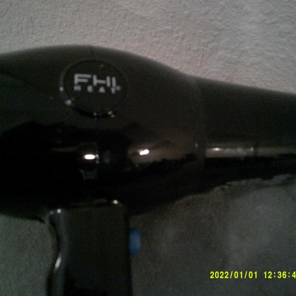 FHI Heat Professional Hair Dryer - Picture 4 of 5